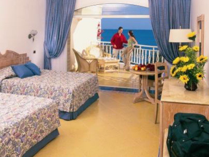 Relax by the Sea at Our Accessible Beach Hotel Card image