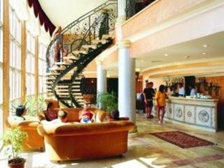 Relax by the Sea at Our Accessible Beach Hotel Card image