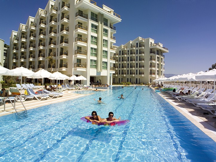 Relax by the Sea at Our Accessible Beach Hotel Card image