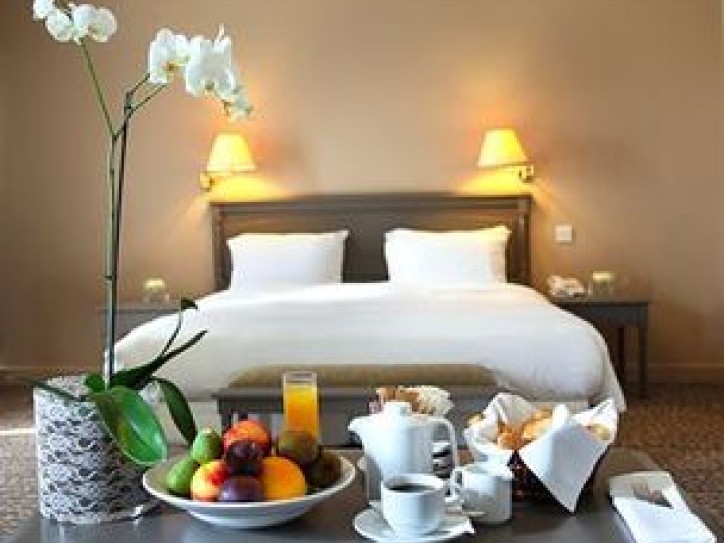Modern accessible hotel Card image