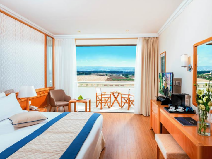 Deluxe Beach Hotel - Adults only Card image