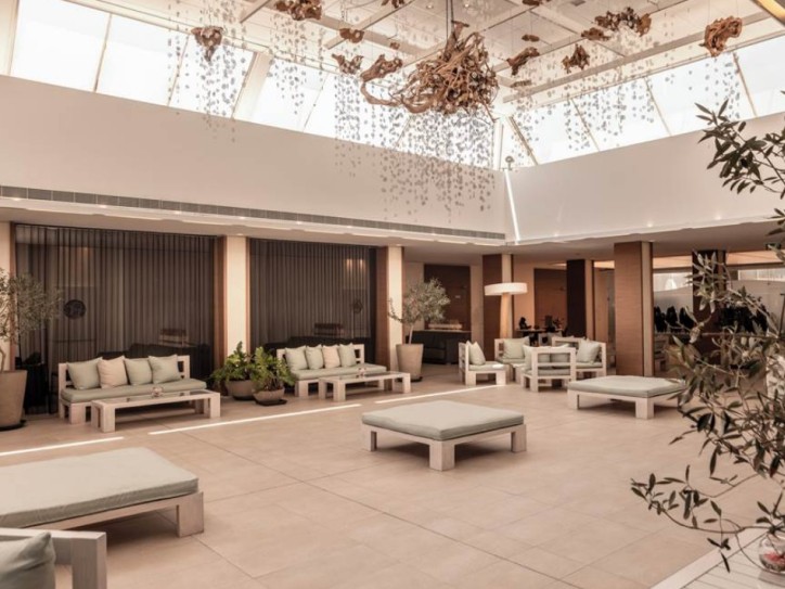 Accessible Bay hotel Card image