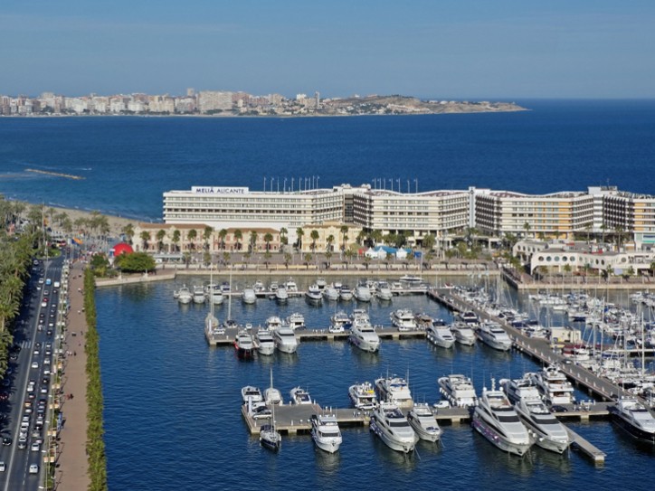 Waterfront hotel Card image