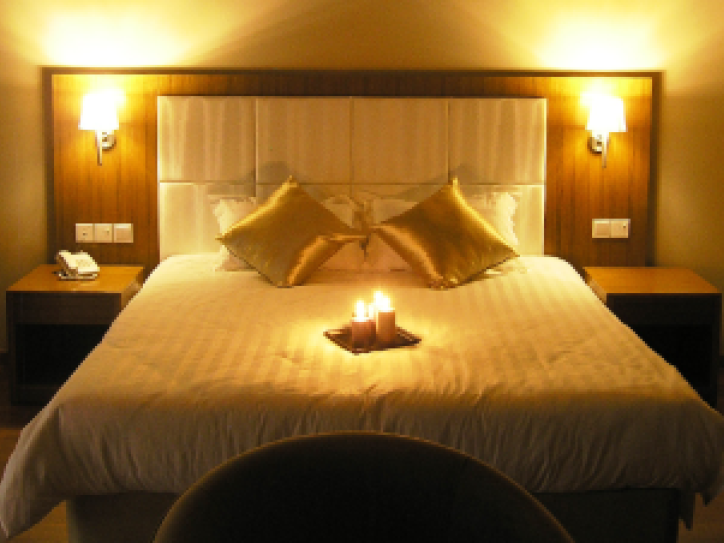 Alpine Mountain Hotel Card image