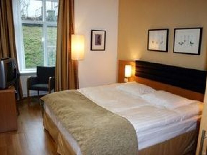 Top City Line Hotel Card image