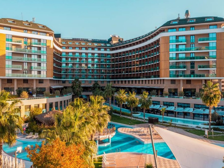 Accessible Spa Hotel Offering Premium Luxury Card image