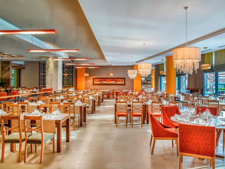 Accessible Spa Hotel Offering Premium Luxury Card image
