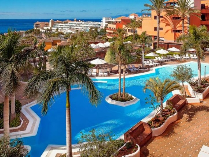 Exclusive Accessible Beach & Garden Complex Card image