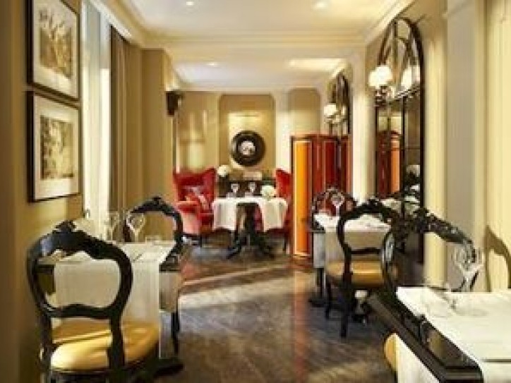 City Centre Hotel Card image