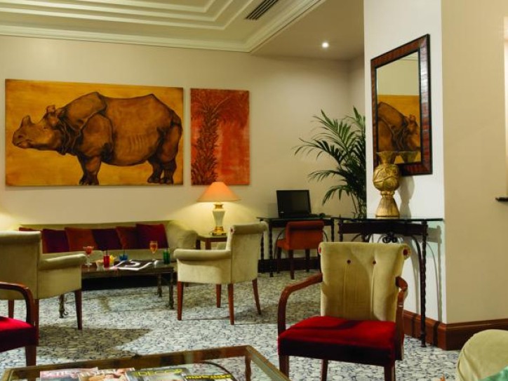 Modern City Hotel Card image