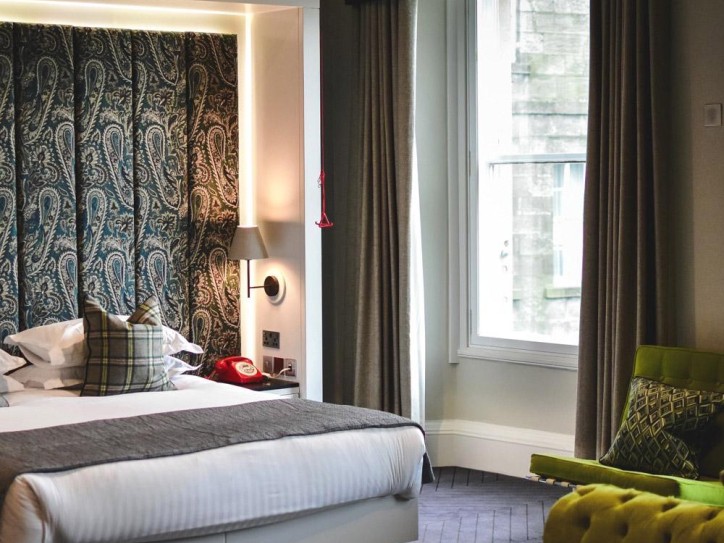 Central hotel Card image