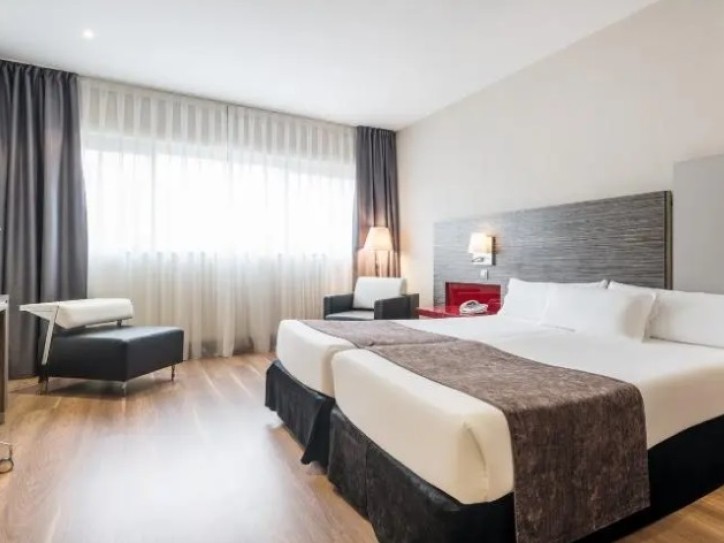 Top views hotel Card image