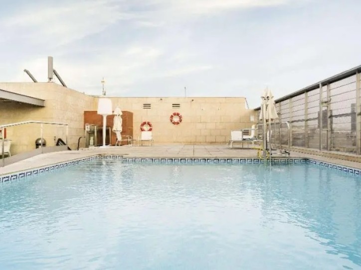 Top views hotel Card image