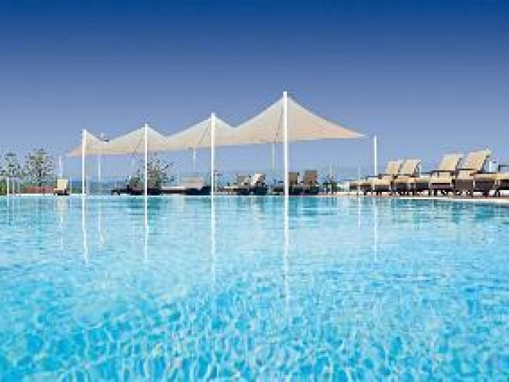 Luxurious Gold Coast Hotel Card image