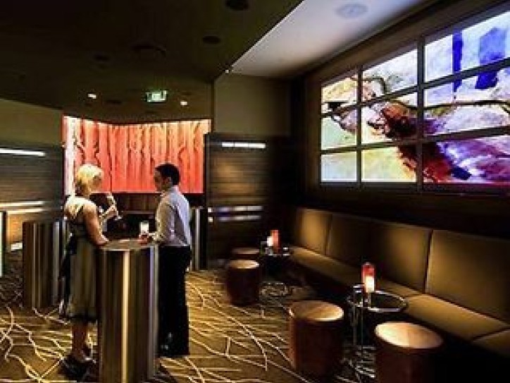 Luxurious Gold Coast Hotel Card image