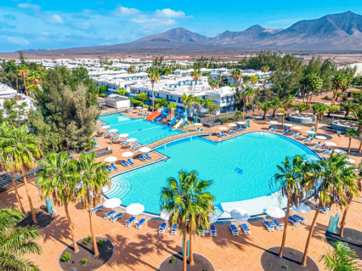 Family Friendly Hotel Card image