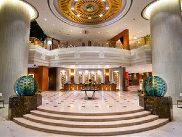 Modern 5-star City Hotel Card image