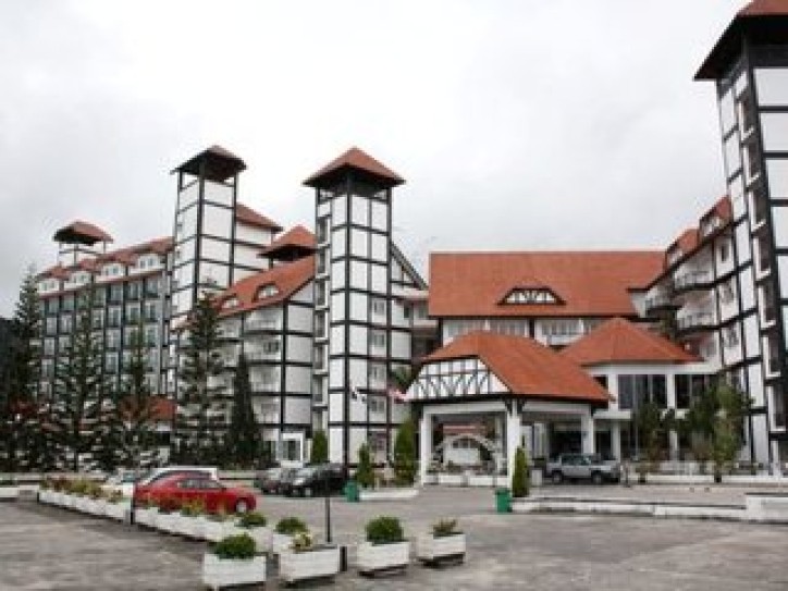 Highland Hotel Card image