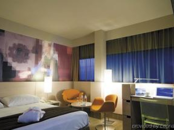 Luxury Central Hotel Card image