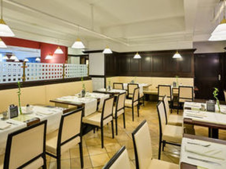 Urban Hotel Card image