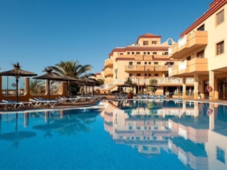 3-star Suite Hotel Card image