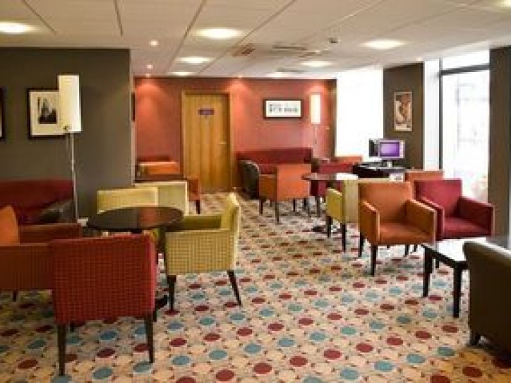 Modern London Hotel Card image