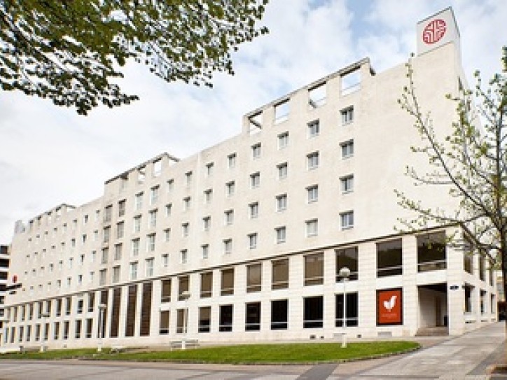 4-Star Contemporary Hotel Card image