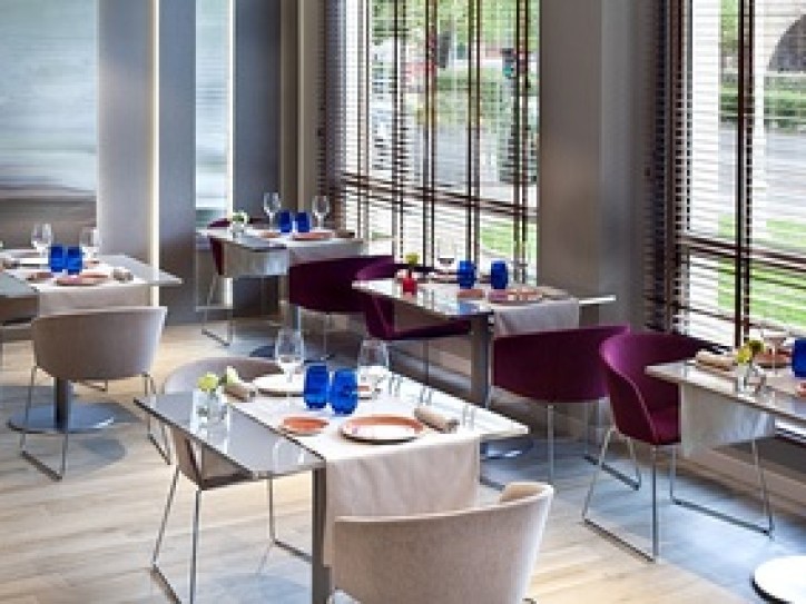 4-Star Contemporary Hotel Card image