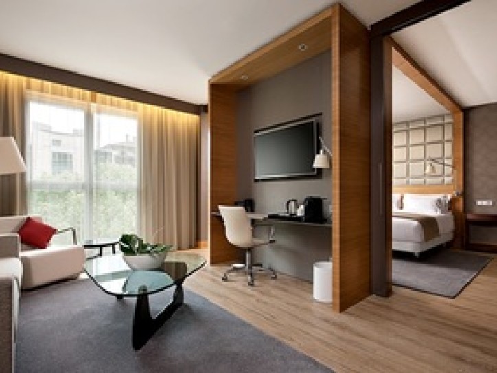 4-Star Contemporary Hotel Card image