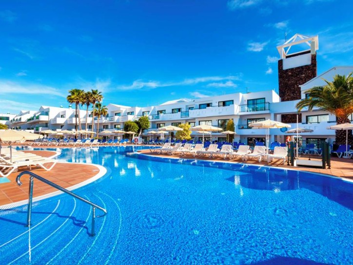 Accessible beachside hotel Card image