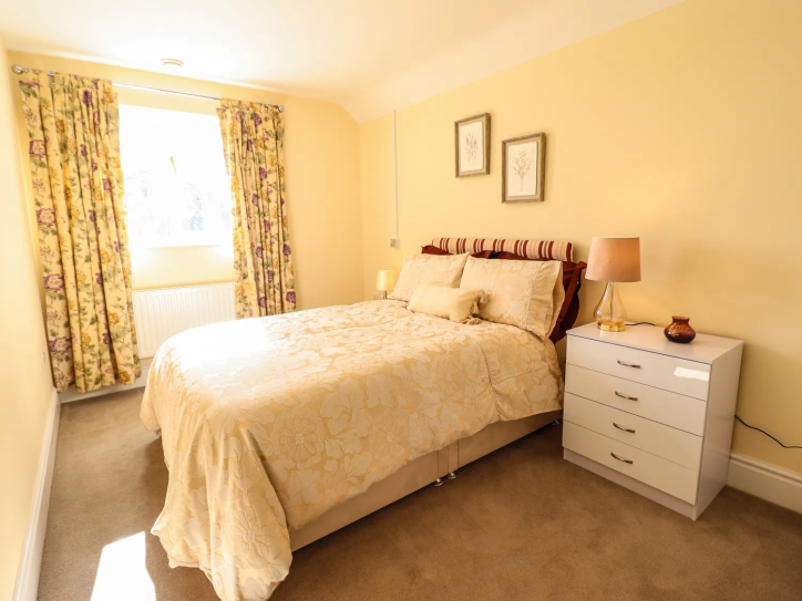 Maesbury Manor Card image
