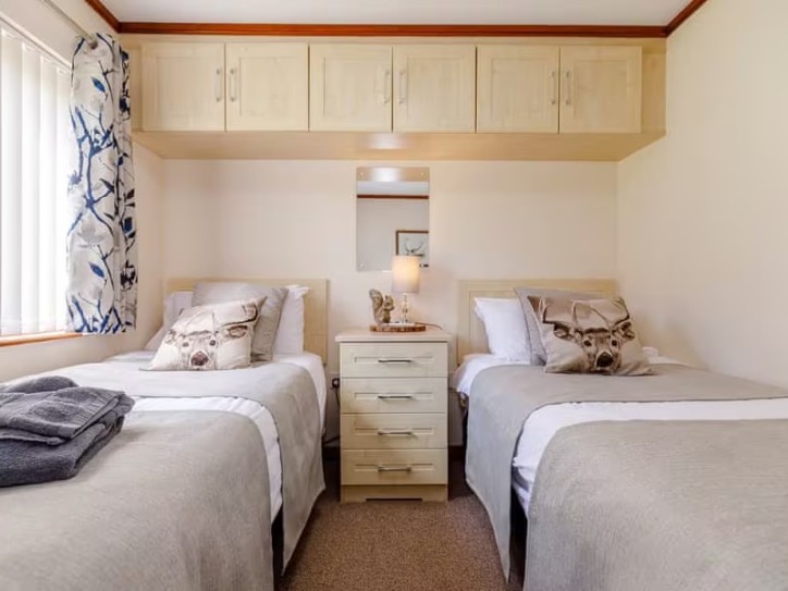 Scarborough Lodge Card image