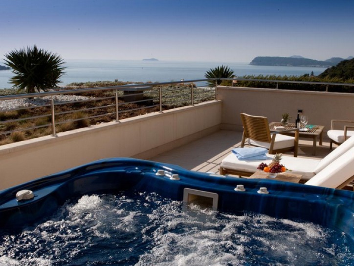 Boutique Hotel Card image