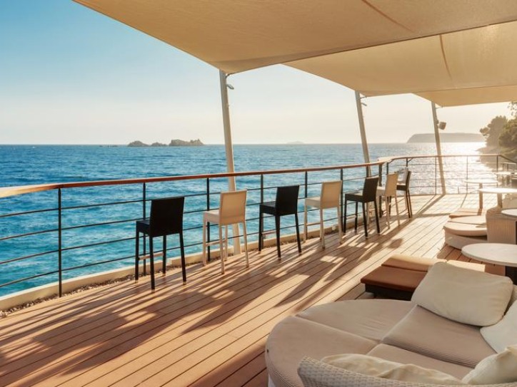 Boutique Hotel Card image