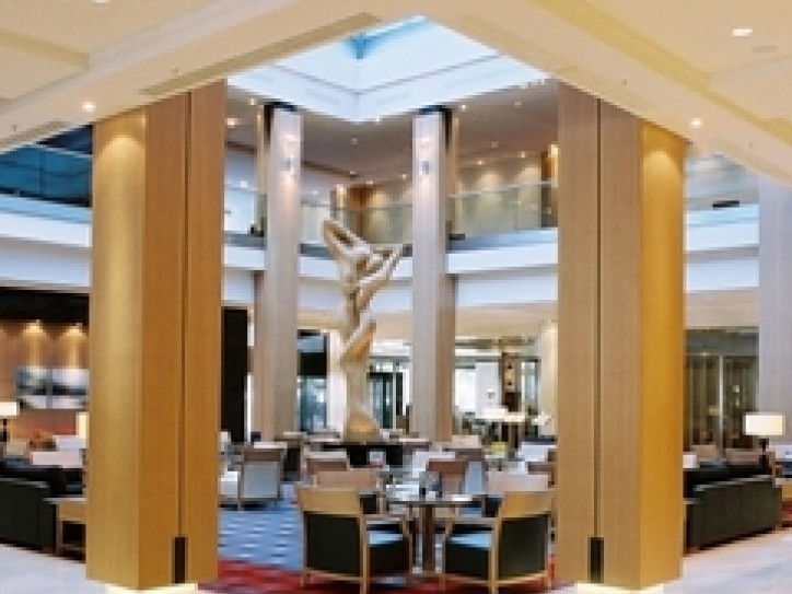 Contemporary 5 star hotel Card image