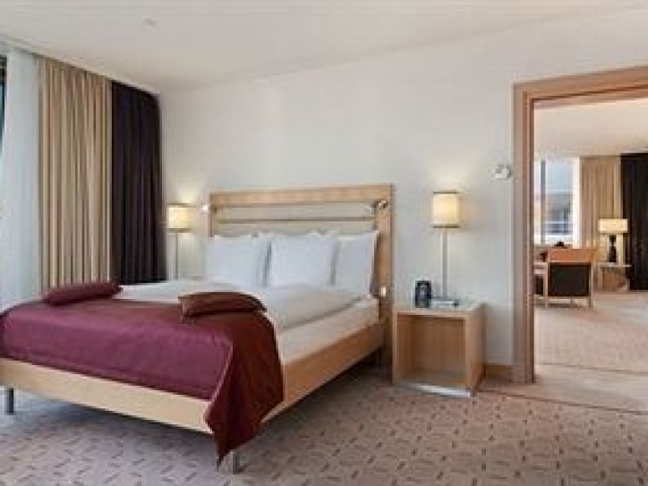 Contemporary 5 star hotel Card image