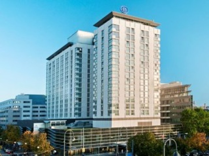Contemporary 5 star hotel Card image