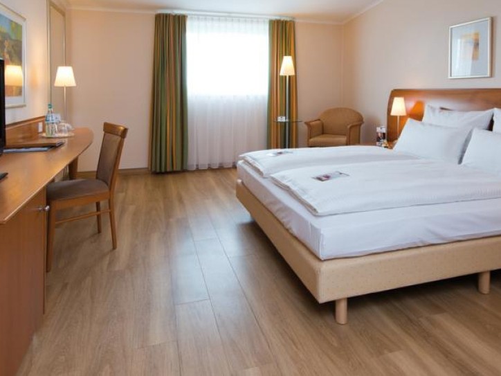 Accessible 4 star hotel Card image