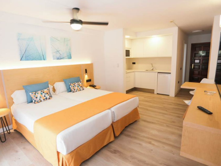 Accessible Aparthotel Card image