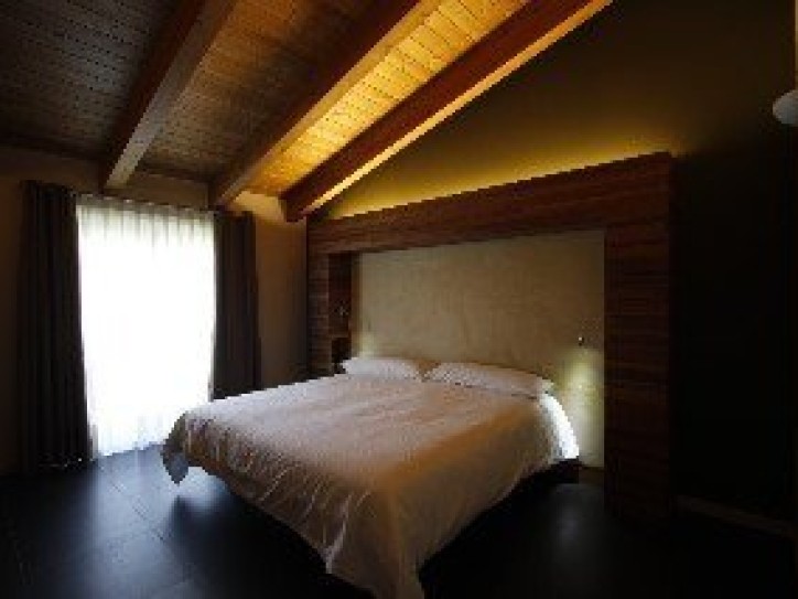 Rustic Hotel Card image