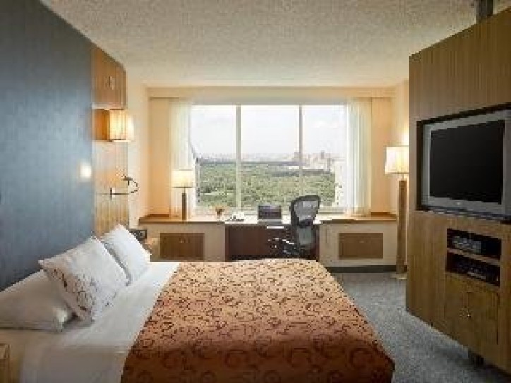 Charming City Hotel Card image