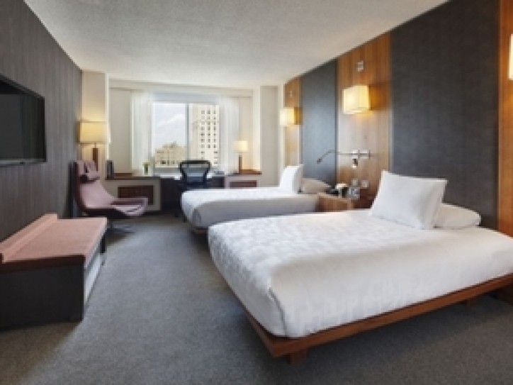 Charming City Hotel Card image