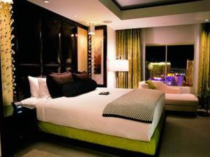 Exquisite Hotel Card image