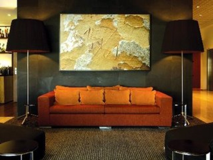 Central Location Hotel Card image