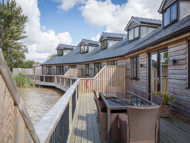 Accessible Fishing Lake Cottage with hot tub Card image
