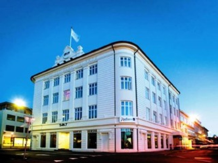 Superior Hotel Card image