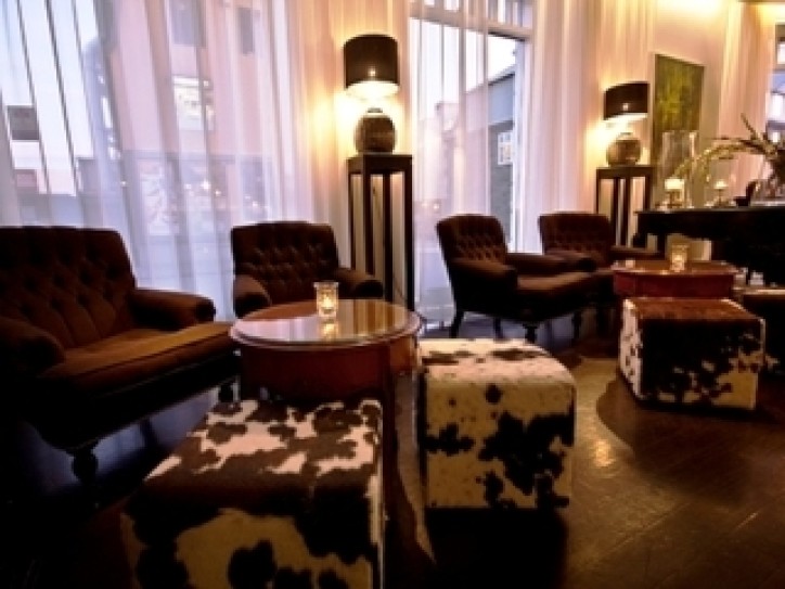 Superior Hotel Card image