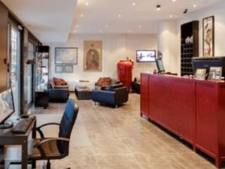 Central Hotel Card image