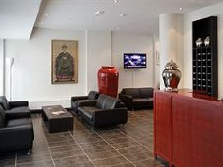 Central Hotel Card image