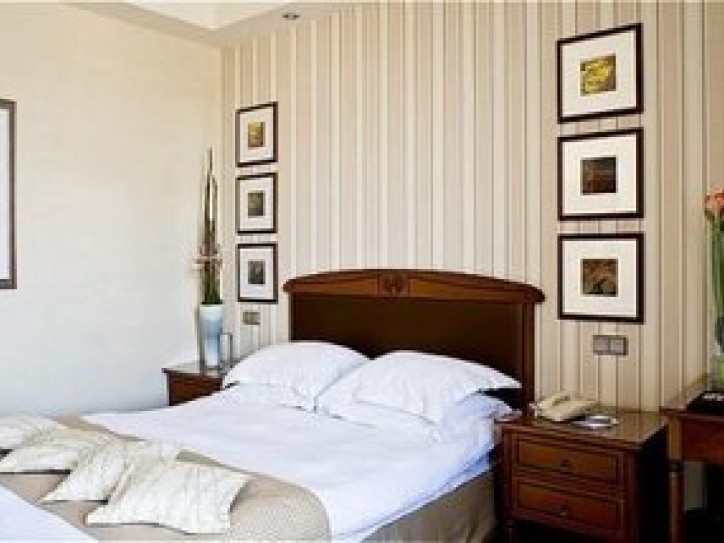 Central Amsterdam Hotel Card image